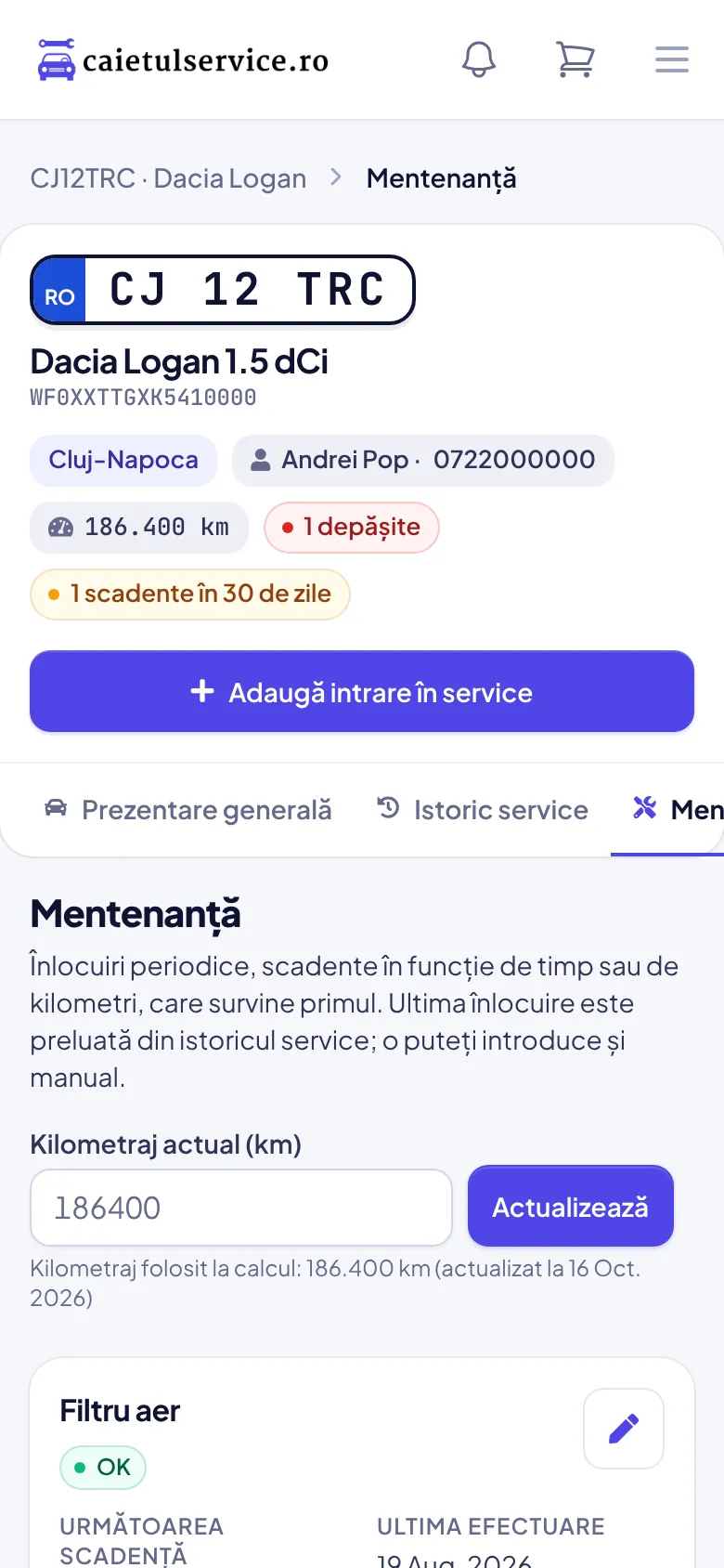 Pagina de mentenanță a unui vehicul pe telefon, cu kilometrajul actual și următoarele scadențe